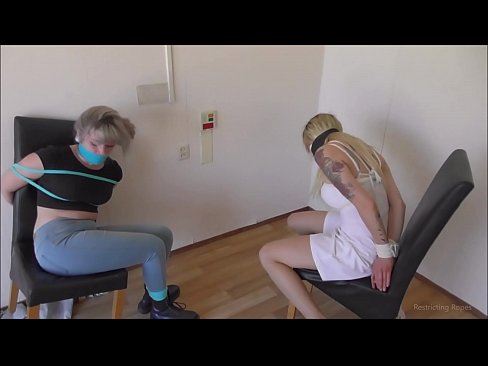 ❤️ Toksomaniulo / ligita kaj buŝoŝtopita / junulino en mizero ❤❌ Rusia porno ĉe porno eo.pornohdmega.ru
